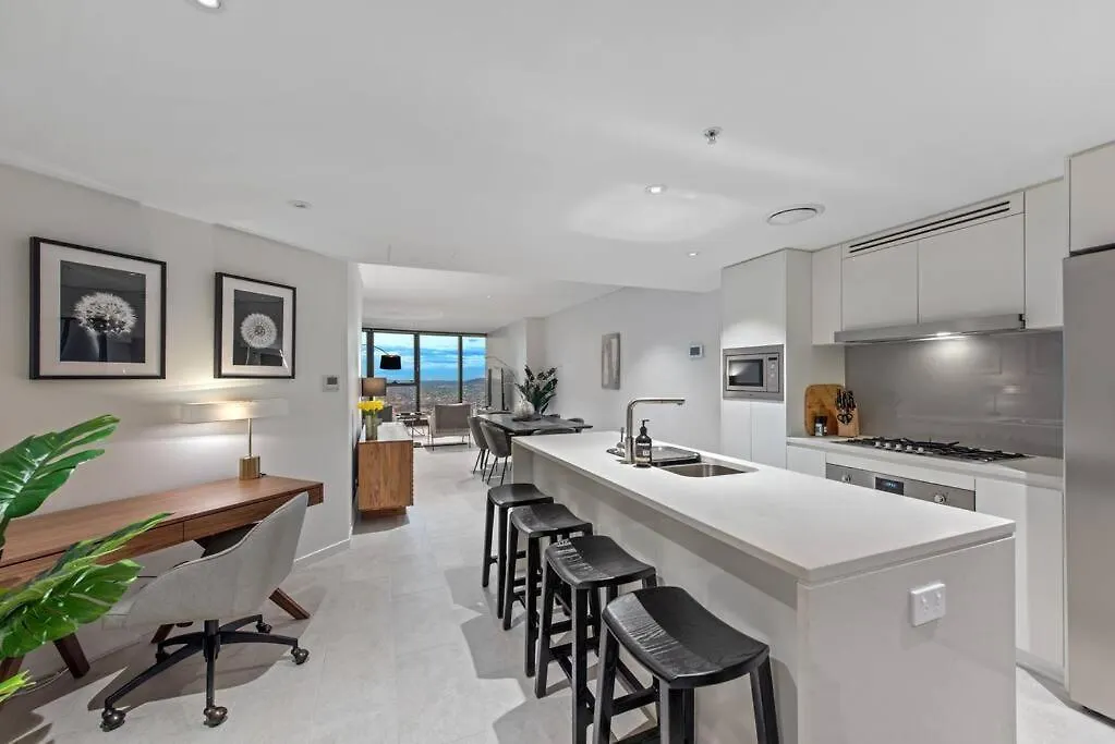 Skyhigh Style ~ 2Bed/2Bath/1Car/Views! ~ Cbd Apartment Brisbane Australia