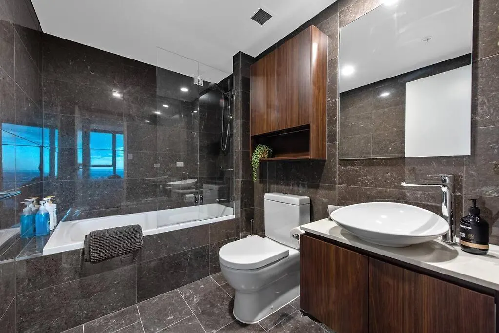 Skyhigh Style ~ 2Bed/2Bath/1Car/Views! ~ Cbd Apartment Brisbane