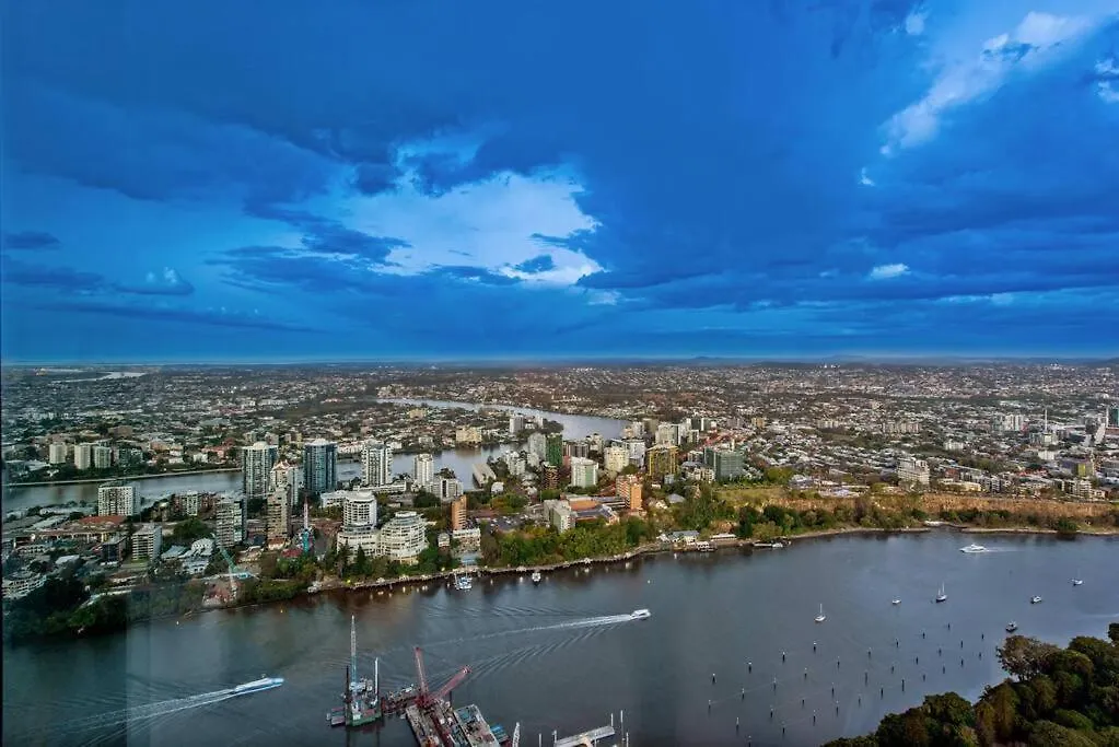 Skyhigh Style ~ 2Bed/2Bath/1Car/Views! ~ Cbd Apartment Brisbane