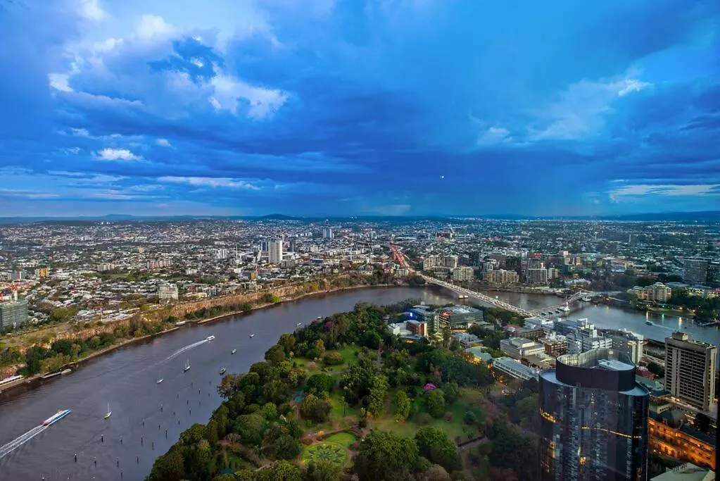 Skyhigh Style ~ 2Bed/2Bath/1Car/Views! ~ Cbd Apartment Brisbane